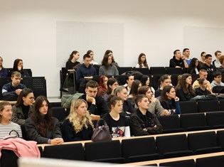 2025-12-03 19-14-35.jpeg